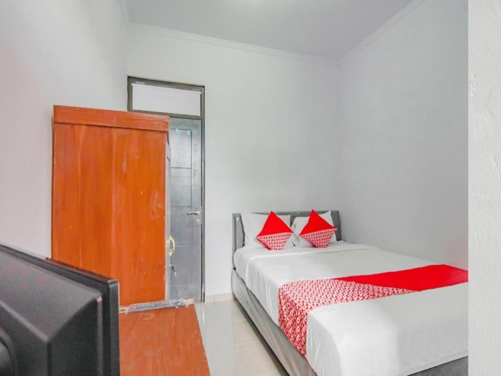 Oyo 2770 Zleepy Wisma Khazri Bogor Exterior photo